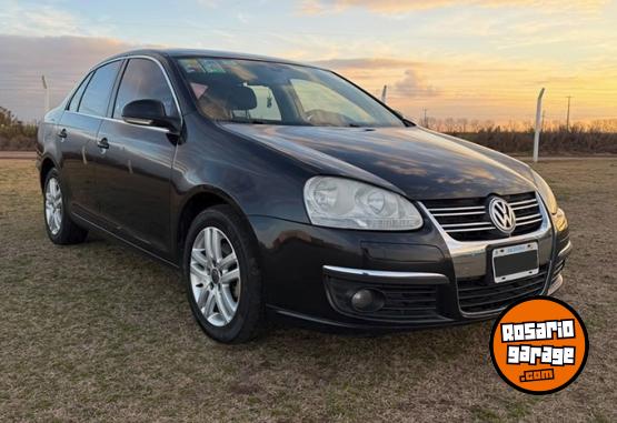 Autos - Volkswagen Vento Luxury 2011 Nafta 183000Km - En Venta