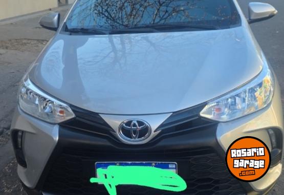 Autos - Toyota YARIS XS 5 PUERTAS 2022 Nafta 54500Km - En Venta