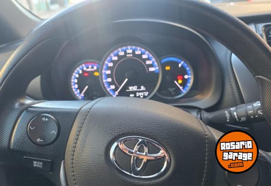 Autos - Toyota YARIS XS 5 PUERTAS 2022 Nafta 54500Km - En Venta
