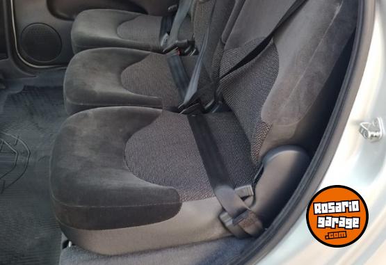 Autos - Citroen XSARA PICAZZO 1.6 GNC 2012 GNC 196523Km - En Venta