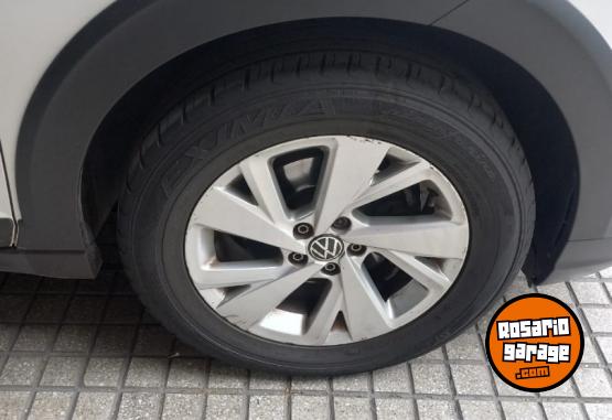 Autos - Volkswagen NIVUS 2021 Nafta 130000Km - En Venta