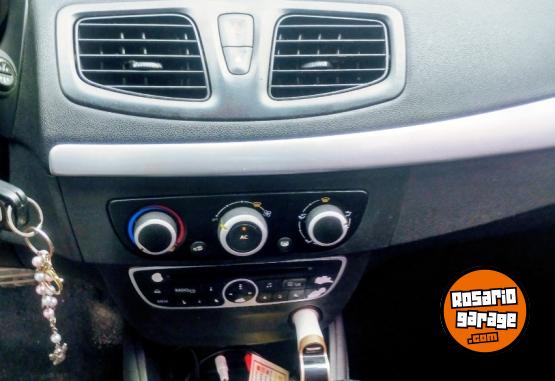 Autos - Renault Fluence confort 2013 Nafta 153000Km - En Venta