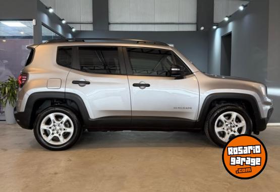 Camionetas - Chrysler Jeep Renegade Sport 1.8 2022 Nafta 58200Km - En Venta