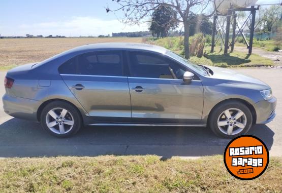 Autos - Volkswagen Vento 2016 Nafta 95000Km - En Venta