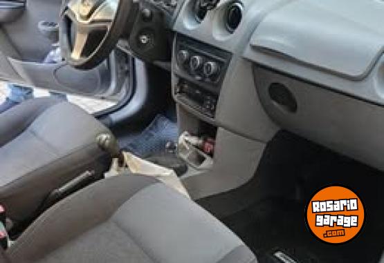 Autos - Chevrolet Prisma 2012 GNC 181700Km - En Venta