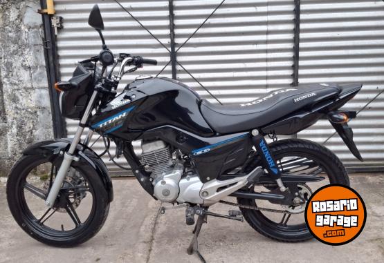 Motos - Honda NEW TITAN 150 2021 Nafta 22000Km - En Venta