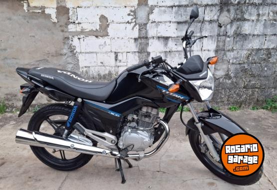 Motos - Honda NEW TITAN 150 2021 Nafta 22000Km - En Venta