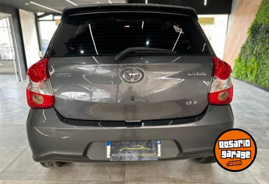 Autos - Toyota Etios X 2023 Nafta 48000Km - En Venta
