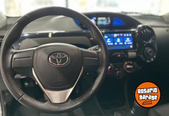 Autos - Toyota Etios X 2023 Nafta 48000Km - En Venta