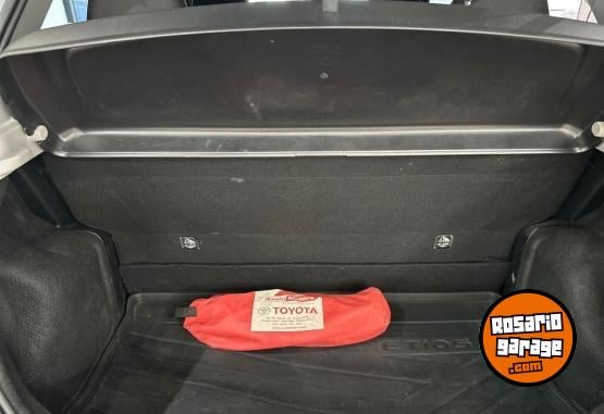 Autos - Toyota Etios X 2023 Nafta 48000Km - En Venta