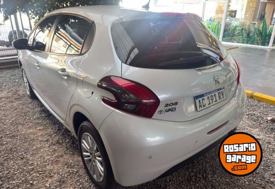 Autos - Peugeot 208 Allure 1.6 2018 Nafta 124210Km - En Venta