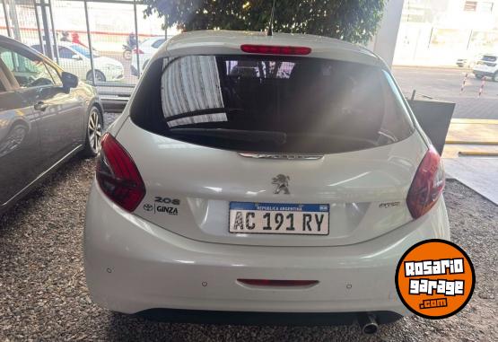Autos - Peugeot 208 Allure 1.6 2018 Nafta 124210Km - En Venta