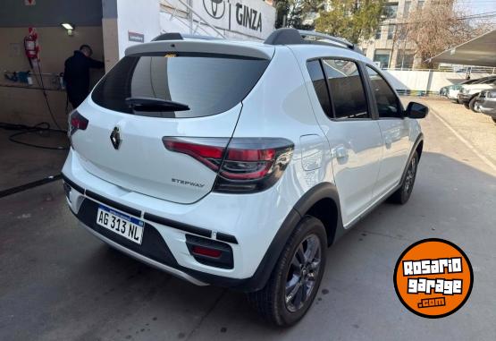 Autos - Renault Stepway Intens 1.6 2023 Nafta 26104Km - En Venta