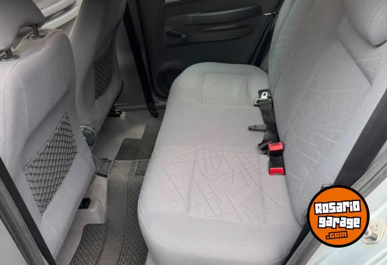 Autos - Volkswagen Suran 2007 Nafta 204000Km - En Venta