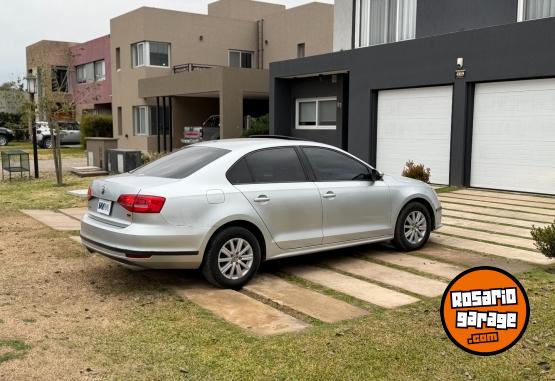 Autos - Volkswagen Vento 2015 GNC 175000Km - En Venta