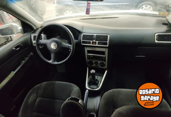 Autos - Volkswagen Golf 2005 Nafta 112000Km - En Venta