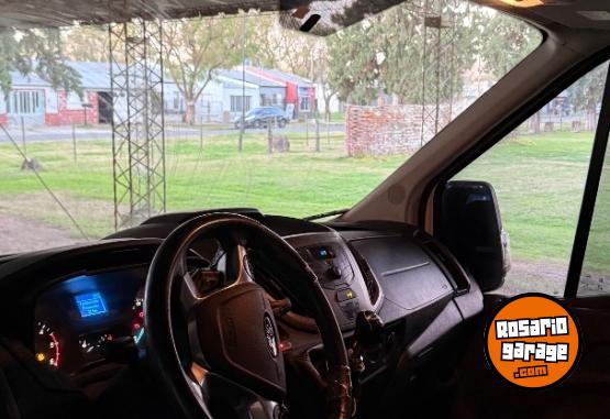 Utilitarios - Ford Transit 2.2 350 LT 2021 Diesel 80000Km - En Venta