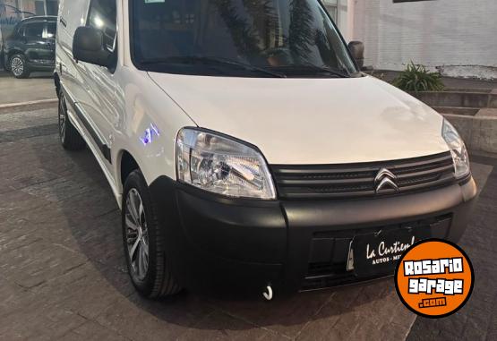 Utilitarios - Citroen Berlingo Furgon HDI 2023 Diesel 30000Km - En Venta