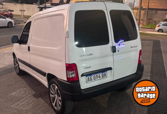 Utilitarios - Citroen Berlingo Furgon HDI 2023 Diesel 30000Km - En Venta