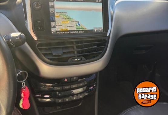 Autos - Peugeot 208 2017 Nafta 110000Km - En Venta