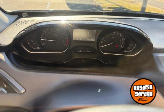 Autos - Peugeot 208 2017 Nafta 110000Km - En Venta