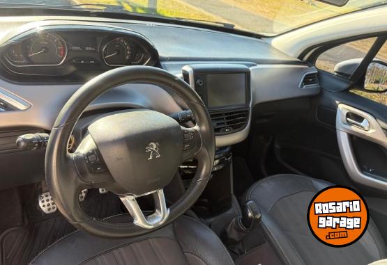 Autos - Peugeot 208 2017 Nafta 110000Km - En Venta