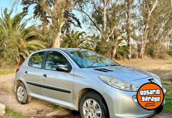 Autos - Peugeot 207 compact 2012 Nafta 137000Km - En Venta