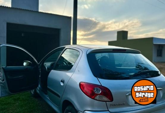 Autos - Peugeot 207 compact 2012 Nafta 137000Km - En Venta
