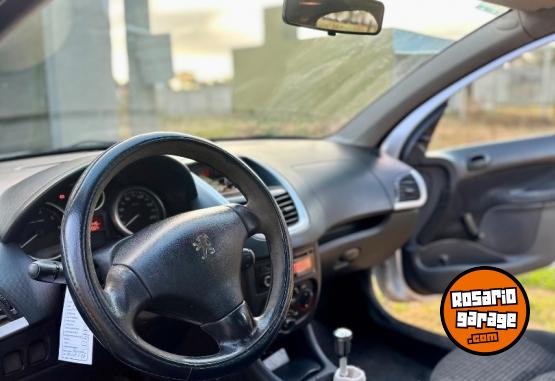 Autos - Peugeot 207 compact 2012 Nafta 137000Km - En Venta