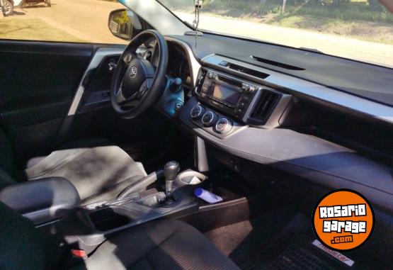Camionetas - Toyota Rav4 4x2 Cvt 2014 Nafta 240000Km - En Venta