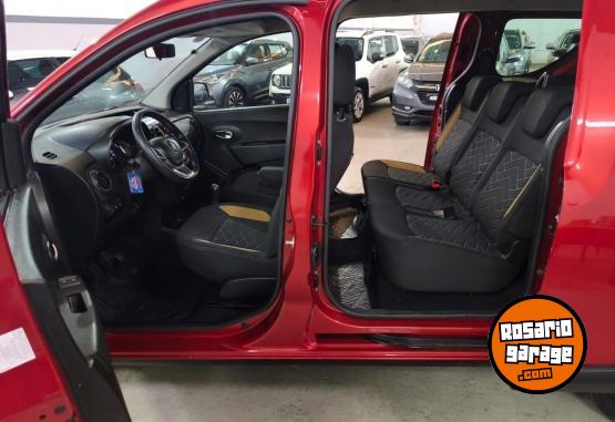 Utilitarios - Renault KANGOO STEPWAY 2022 FULL 2022 Nafta 70000Km - En Venta