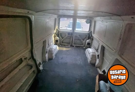 Utilitarios - Volkswagen Transporter 2000 Diesel 500000Km - En Venta