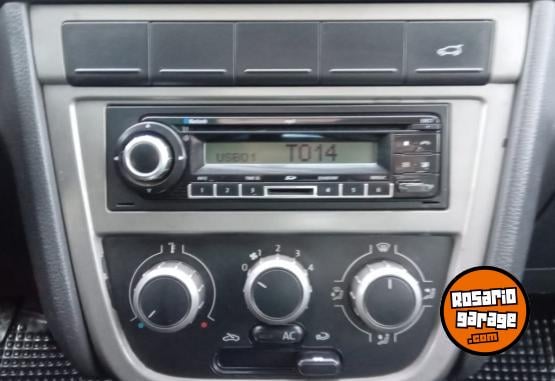 Autos - Volkswagen Voyage 1.6 Advance 2010 Nafta 165000Km - En Venta