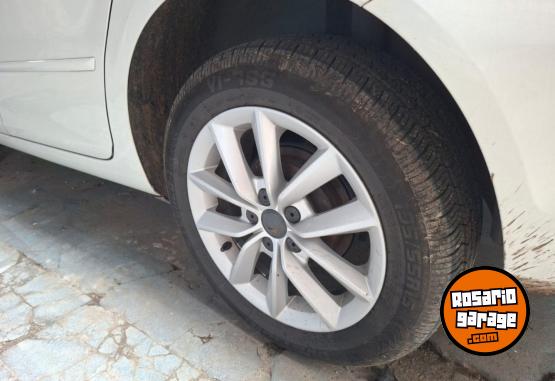 Autos - Volkswagen suran 2016 Nafta 80000Km - En Venta