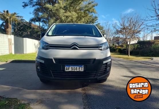 Utilitarios - Citroen Jumpy 2022 Diesel 145000Km - En Venta