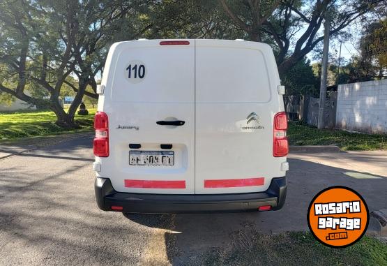 Utilitarios - Citroen Jumpy 2022 Diesel 145000Km - En Venta