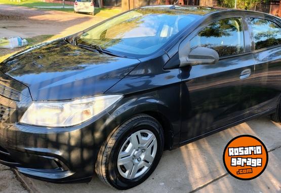 Autos - Chevrolet Onix joy 2017 Nafta 120000Km - En Venta