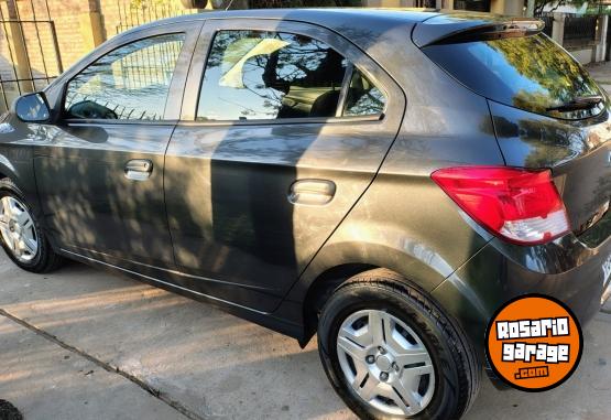Autos - Chevrolet Onix joy 2017 Nafta 120000Km - En Venta
