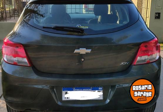 Autos - Chevrolet Onix joy 2017 Nafta 120000Km - En Venta