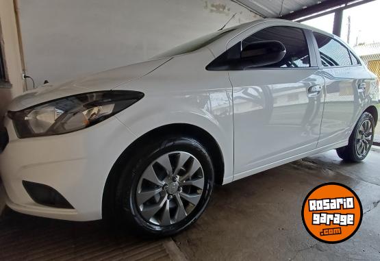 Autos - Chevrolet Onix joy black 2023 Nafta 18000Km - En Venta