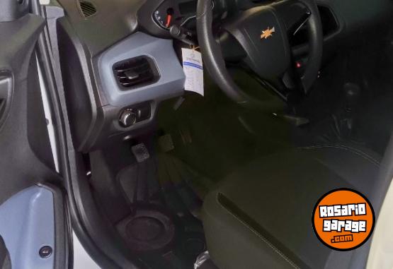 Autos - Chevrolet Onix joy black 2023 Nafta 18000Km - En Venta