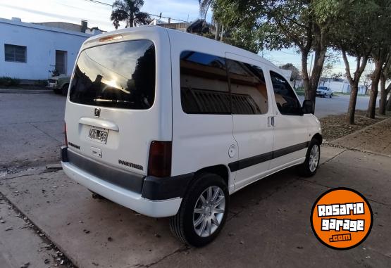 Utilitarios - Peugeot PARTNER 2000 Diesel 111114Km - En Venta