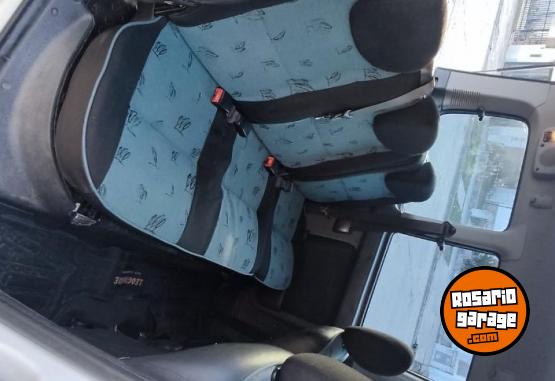 Utilitarios - Peugeot PARTNER 2000 Diesel 111114Km - En Venta