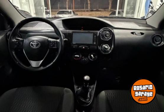 Autos - Toyota ETIOS 2018 Nafta 70000Km - En Venta