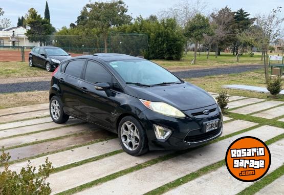 Autos - Ford Fiesta Kinetic 2011 Nafta 135000Km - En Venta