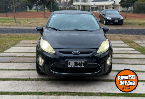 Autos - Ford Fiesta Kinetic 2011 Nafta 135000Km - En Venta