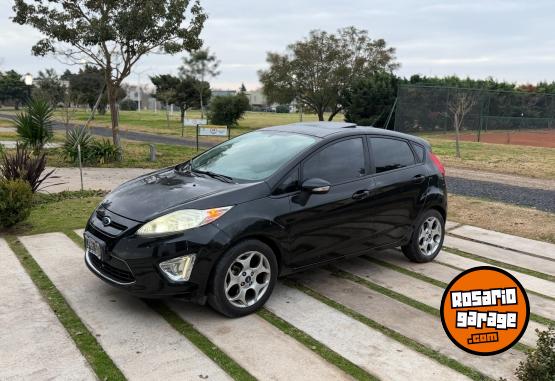Autos - Ford Fiesta Kinetic 2011 Nafta 135000Km - En Venta