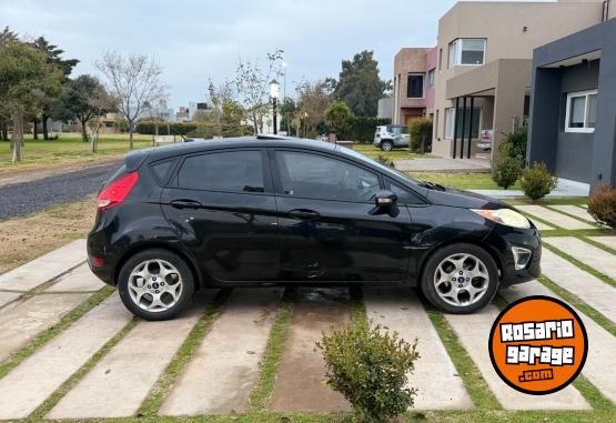 Autos - Ford Fiesta Kinetic 2011 Nafta 135000Km - En Venta