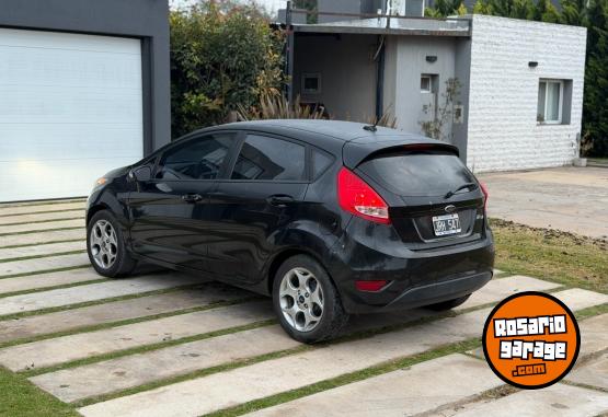 Autos - Ford Fiesta Kinetic 2011 Nafta 135000Km - En Venta