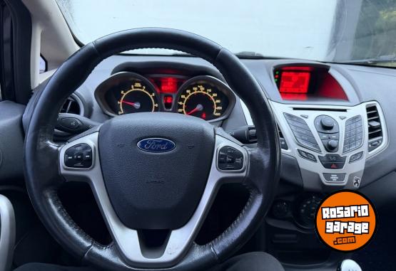 Autos - Ford Fiesta Kinetic 2011 Nafta 135000Km - En Venta